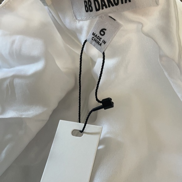 BB Dakota Kaless White Off The Shoulder Sunmer Dress - Picture 10 of 14